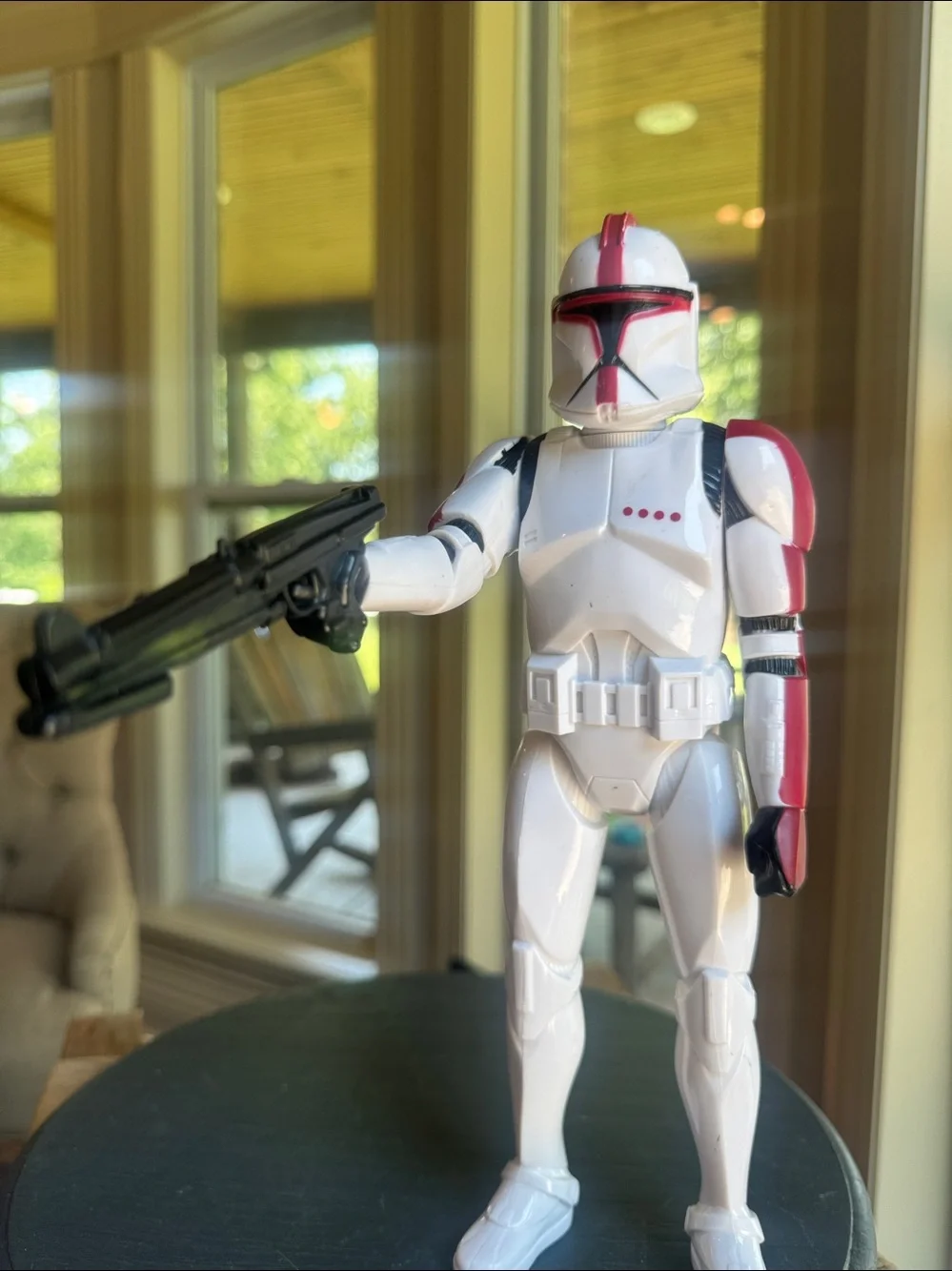 Star Wars Clone Captain Trooper with blaster